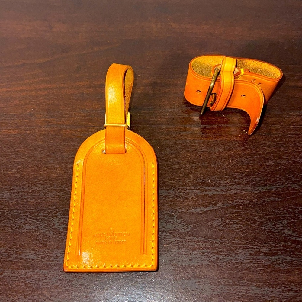 EUC VINTAGE LOUIS VUITTON LUGGAGE TAG WITH POIGNET​​